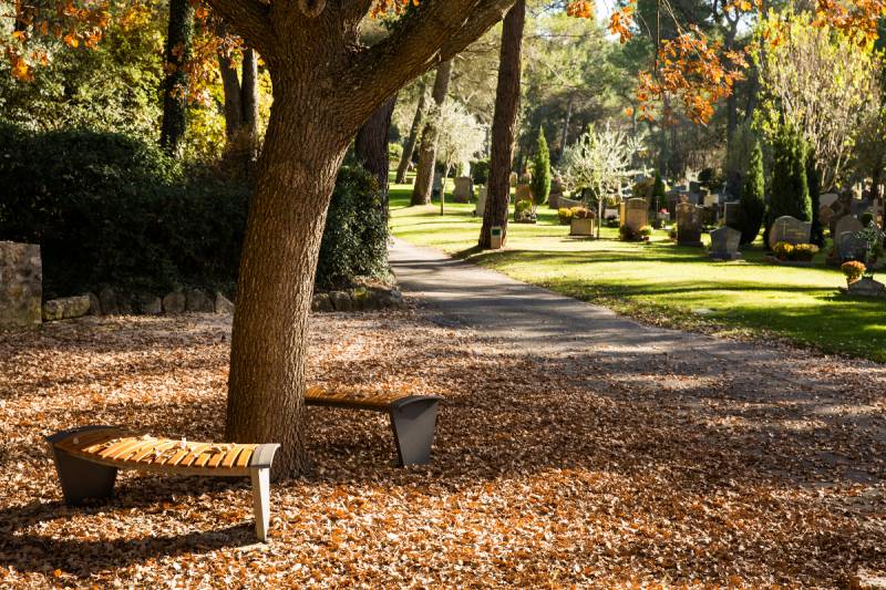 Pompes Funèbres Crematio Obsèques au crématorium Aix-en-Provence dispersion des cendres cimetière du Grand Saint-Jean